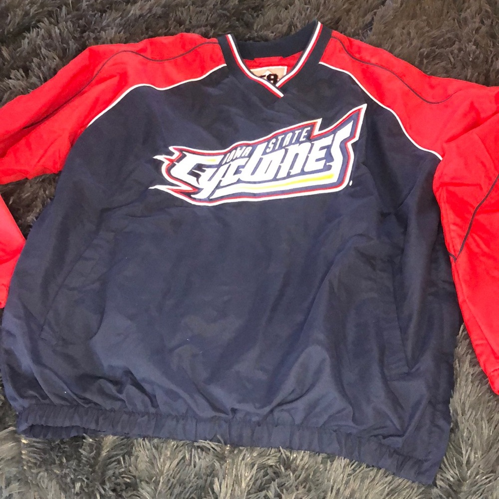 Iowa State Cyclones pullover.